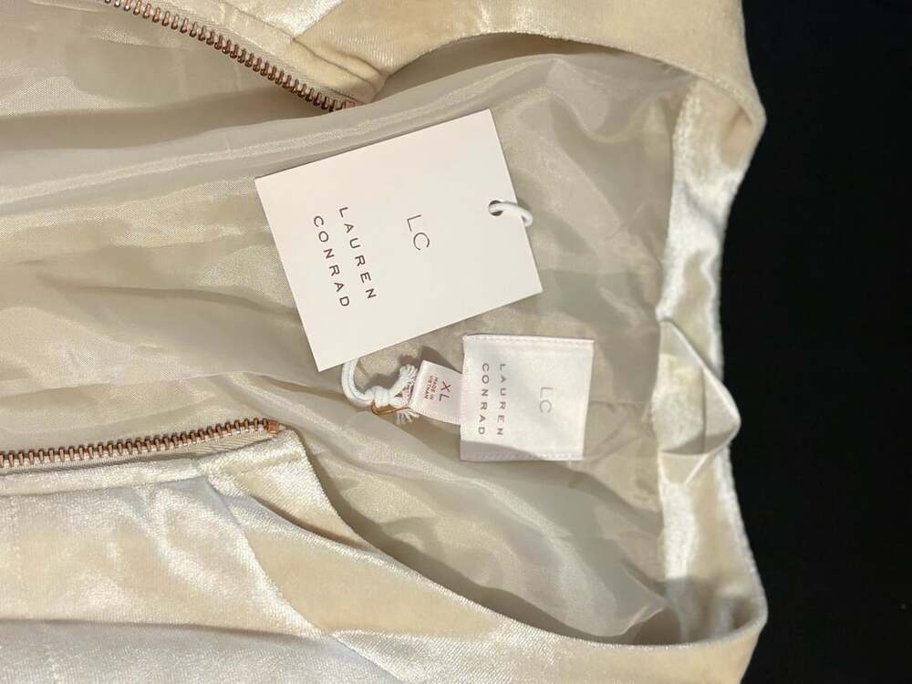LC Lauren Conrad Women's Zip-Up Velvet Bomber Jacket Almost Yellow Size XL - Picture 3 of 8